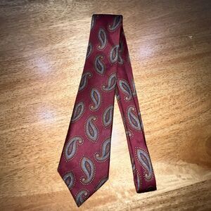 Hickok Men’s Silk Tie Maroon with Turquoise Colored Paisley Made In USA